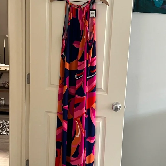 NWT Trina Turk Floral Scroll Halter Maxi Dress Size L - Picture 6 of 10